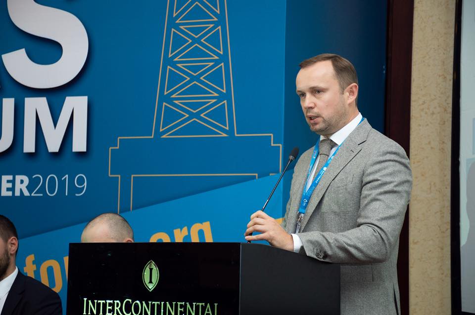 Первый заместитель председателя правления УГВ Александр Романюк: "Чтобы не остаться "страной с большим потенциалом", нужны инвестиции в газодобычу"