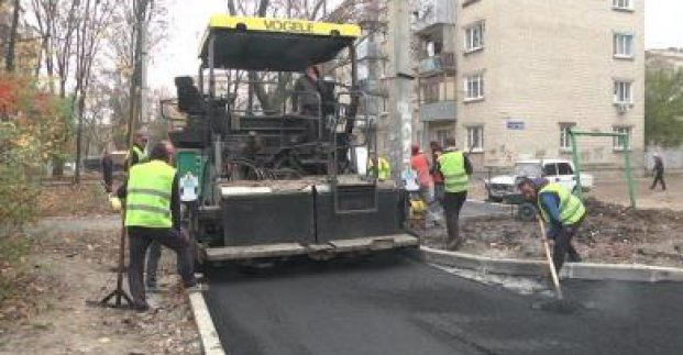 На Одесской ремонтируют дороги