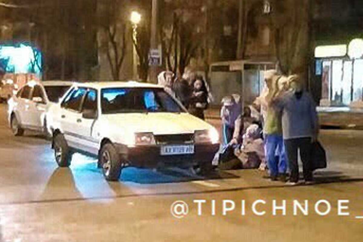 Переход в неположенном месте: на ХТЗ сбит пешеход 