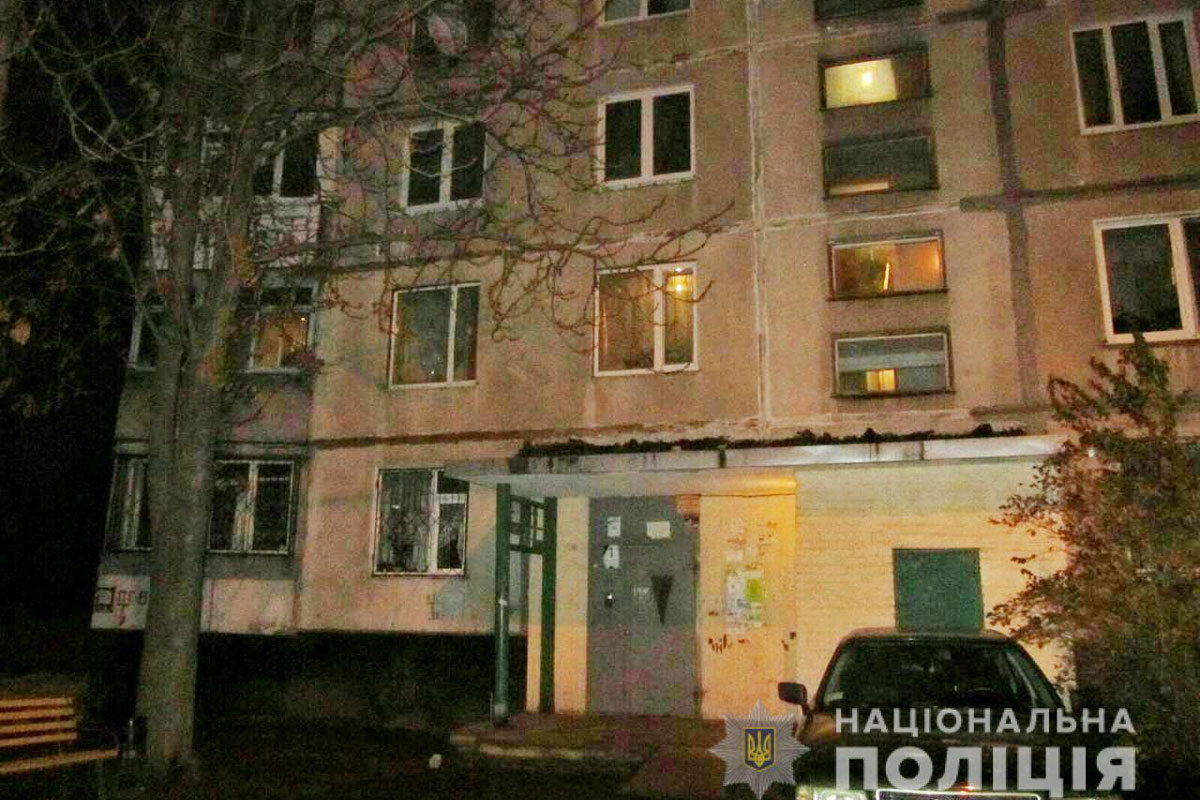 В Харькове неизвестные подожгли балкон, есть пострадавший