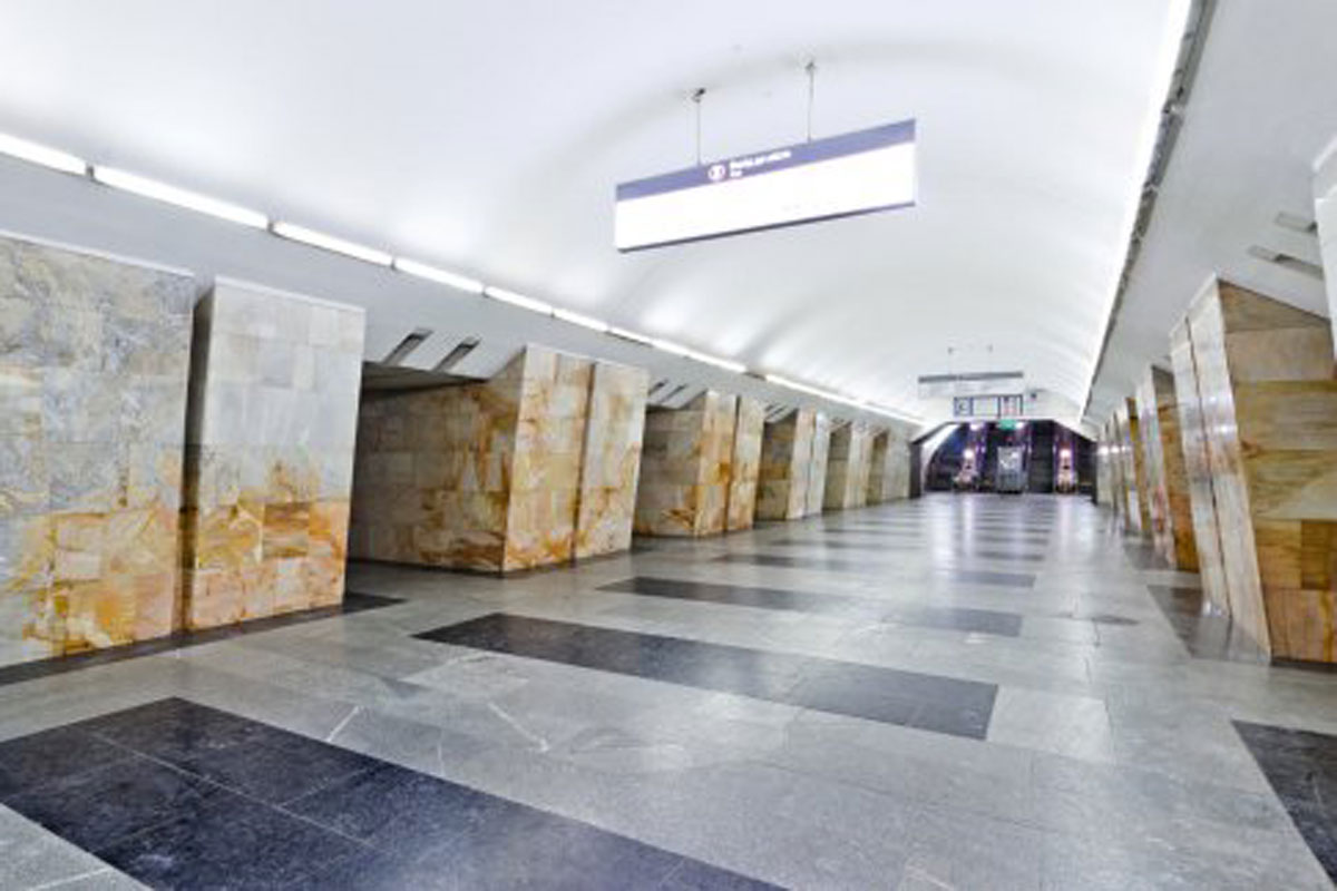 В харьковское метро стянули пожарных (видео)