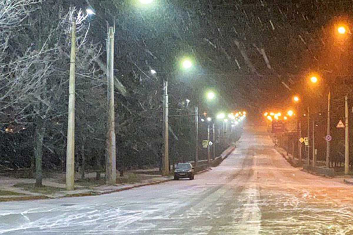 В Харькове выпал первый снег (фото)