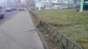 На Клочковской снесли забор (фото)
