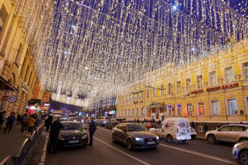 В центре установили новогодние инсталляции