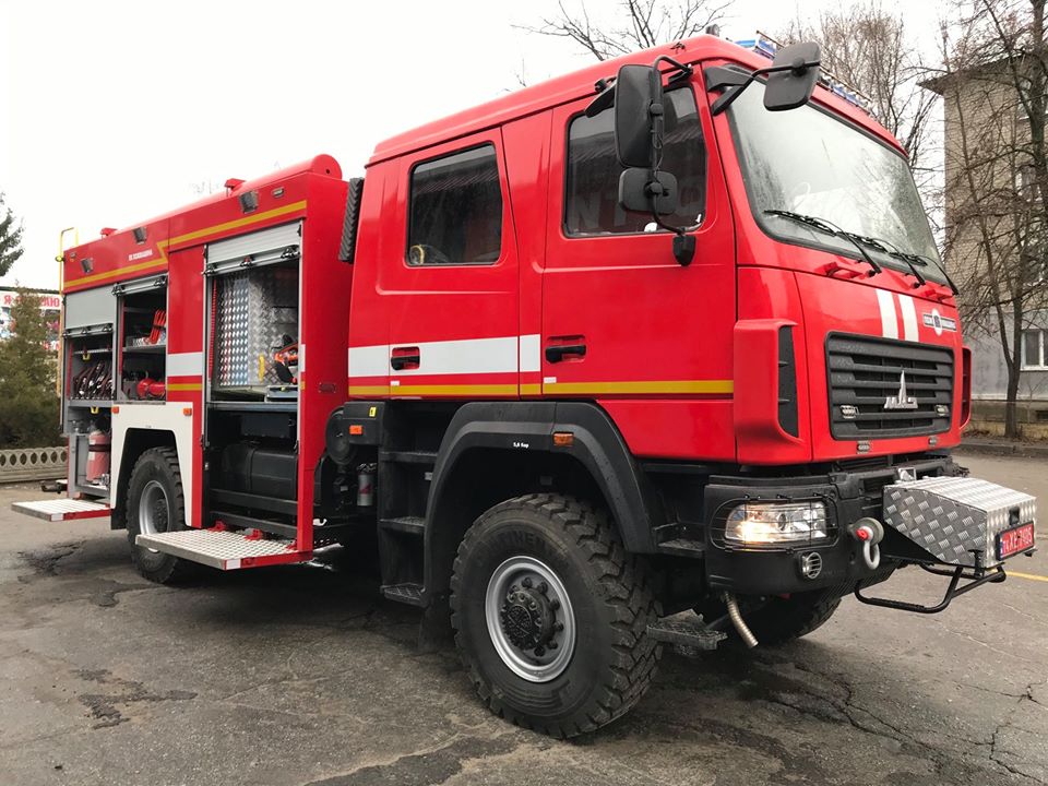 Харьковские пожарные получили новые автомобили (фото)