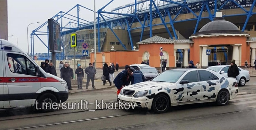 Возле стадиона "Металлист" сбит пешеход