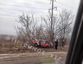 На окружной машина вылетела с дороги (фото)