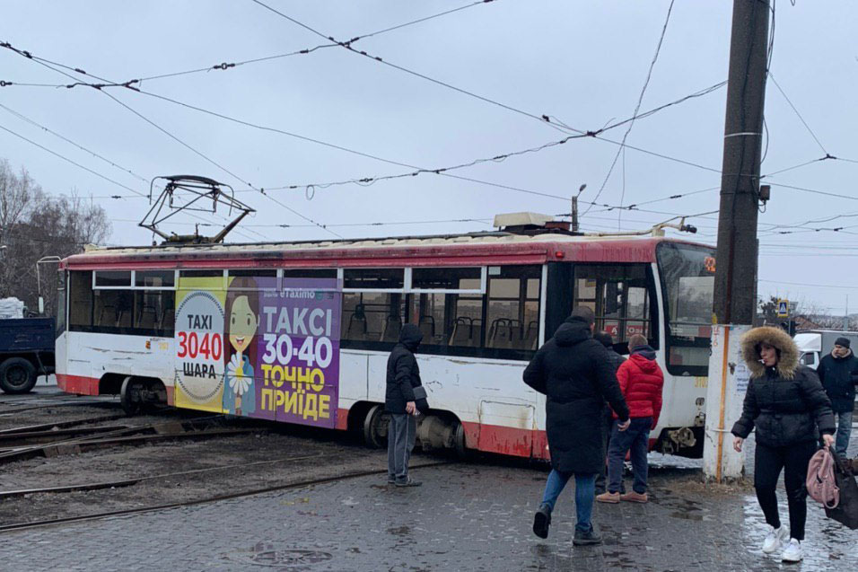 Возле 