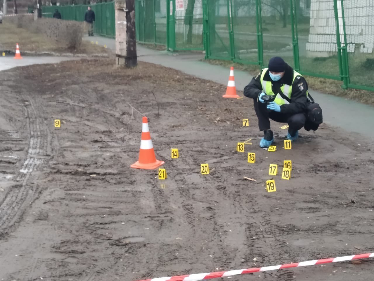 В Сети появилось видео с места перестрелки в Харькове