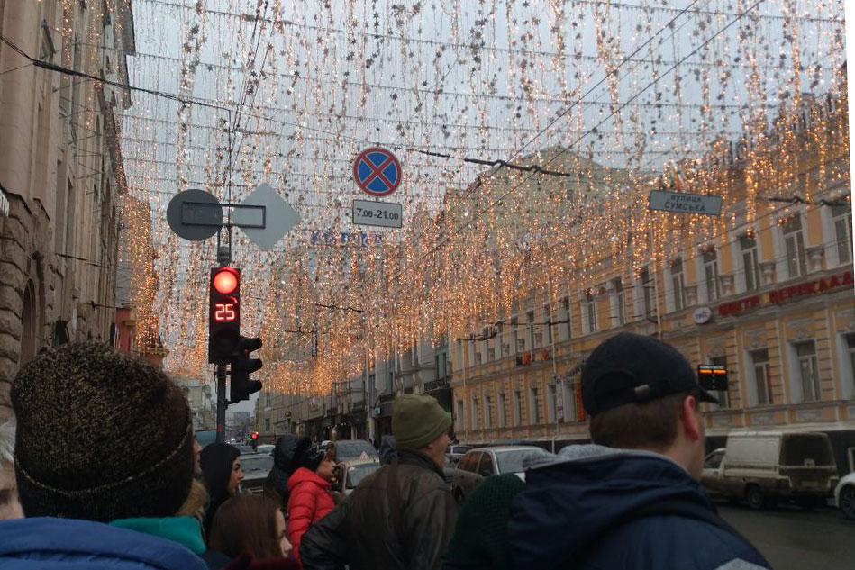 На Сумской снова включили "Звездное небо" (фото)