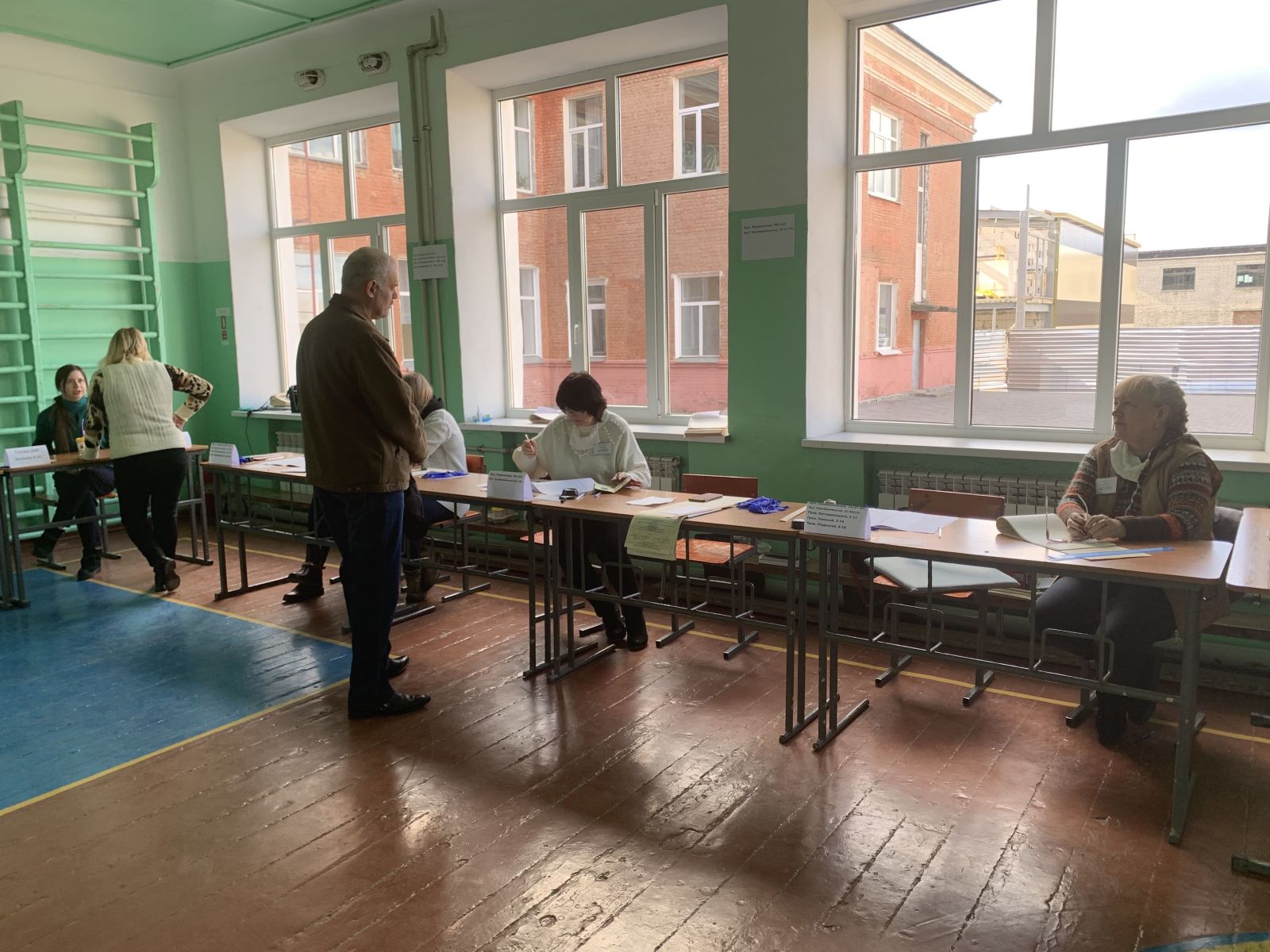 Выборы в Харьковской области: зафиксирован ряд нарушений