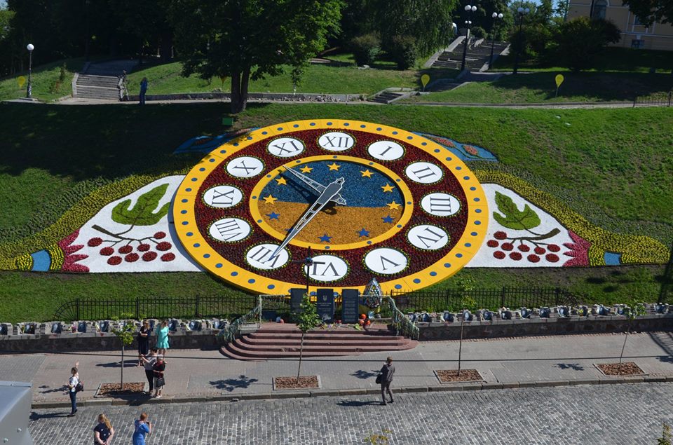 В Купянске появятся огромные часы