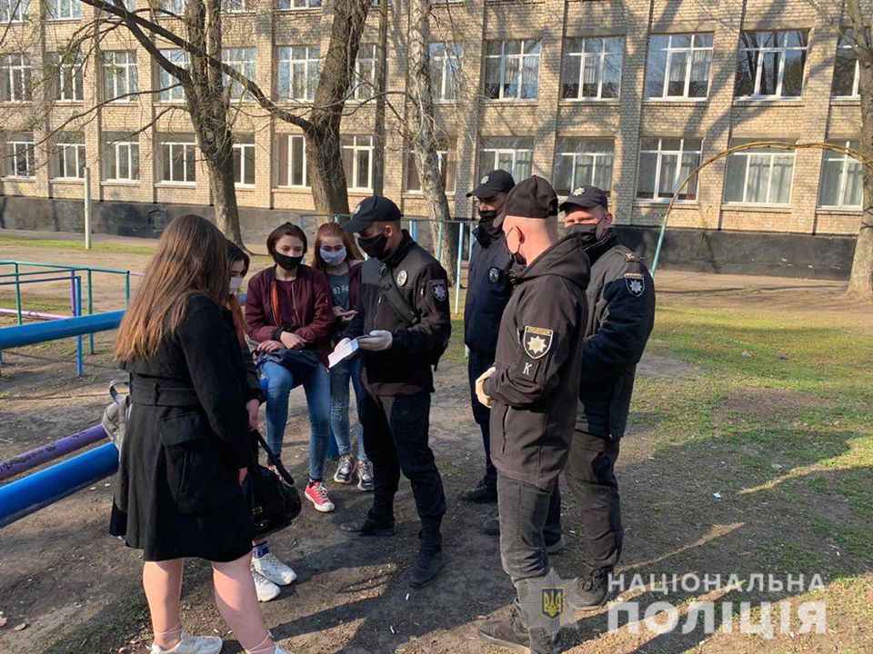 Карантин в Харькове: выявлено почти 300 нарушителей самоизоляции