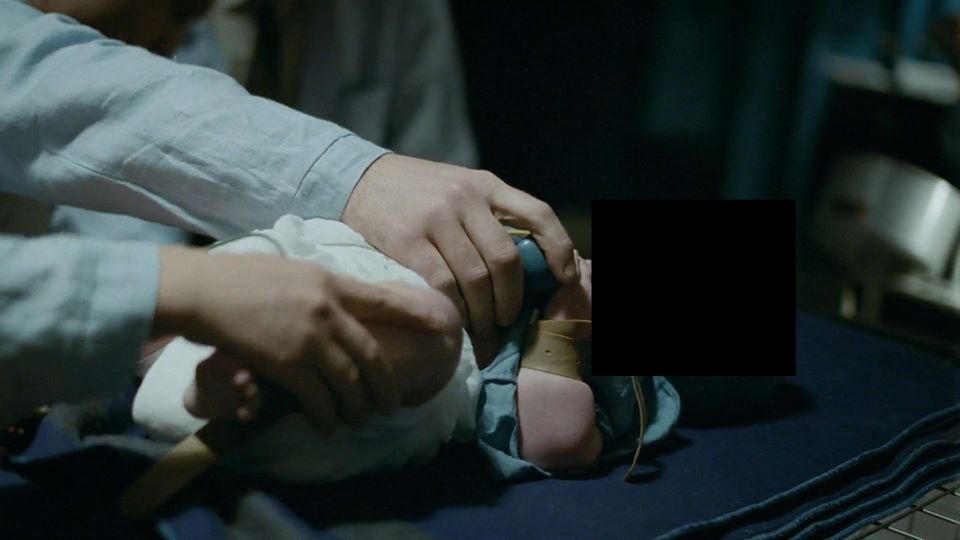 В Сети разгорается скандал с использованием младенцев из детдома в съемках харьковского фильма