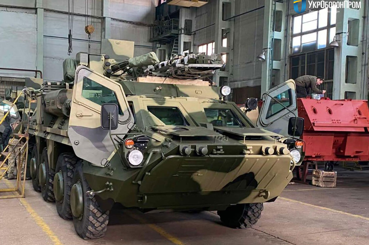 Харьковское КБ отправило в армию новые БТР-4 (видео)