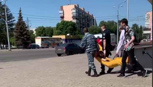 В харьковском метро женщине стало плохо (видео)