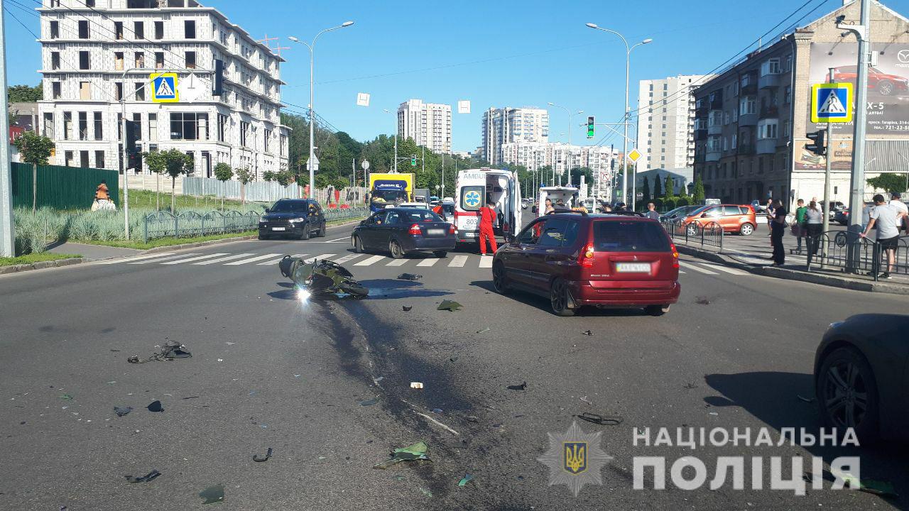 Авария на Клочковской: двое пострадавших (фото)