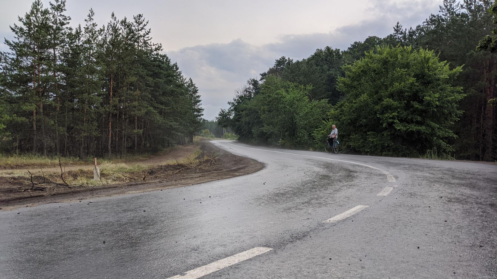 В Изюмском районе рекордно дешево отремонтировали дорогу - ХОГА