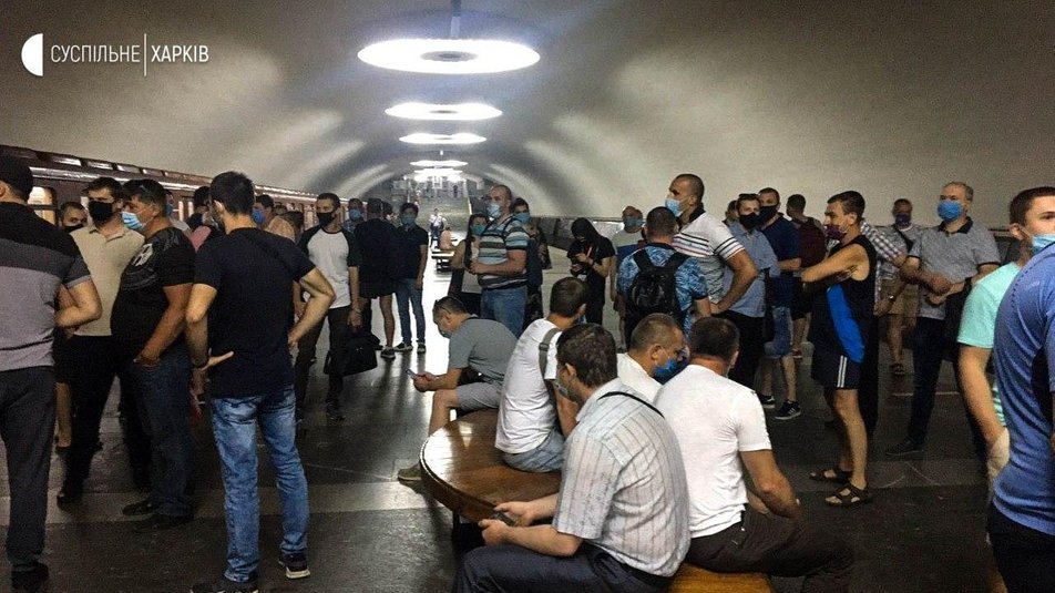 Акция протеста в метро: машинистам обещают зарплату
