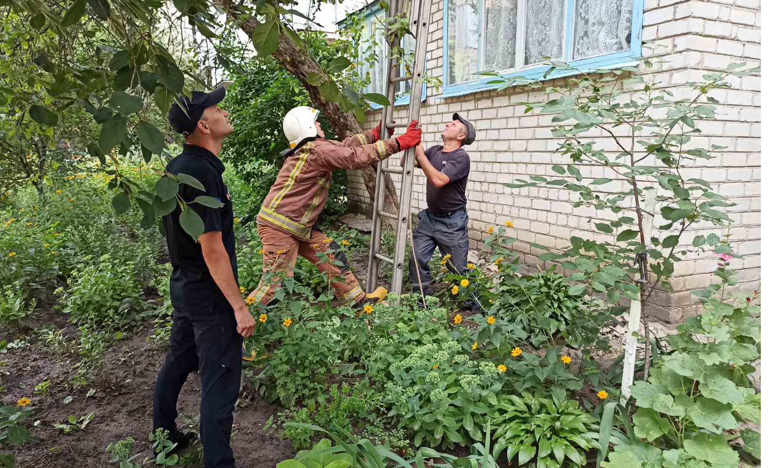 В Купянске спасли пожилого мужчину