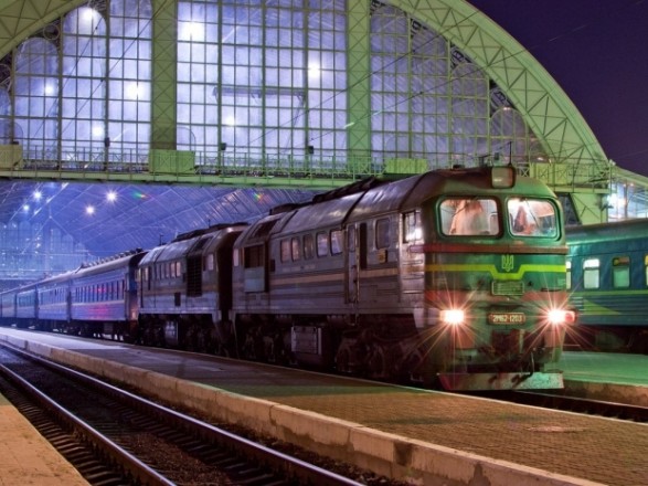 С поезда Харьков-Ужгород сняли перепивших пассажиров