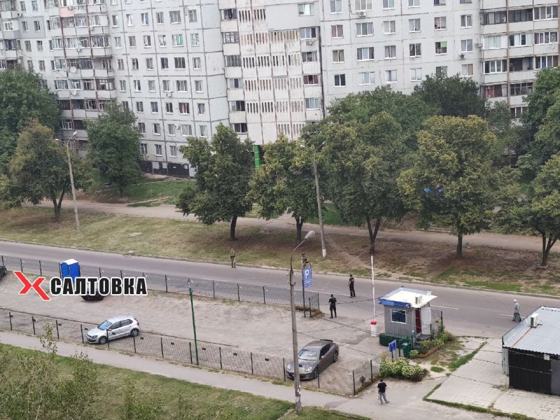 На Салтовке перекрыли улицу из-за гранаты (фото)