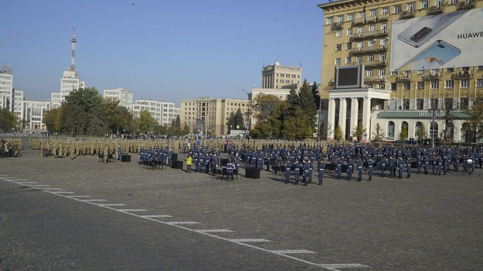 В Харькове простились с погибшими летчиками (фото, видео)