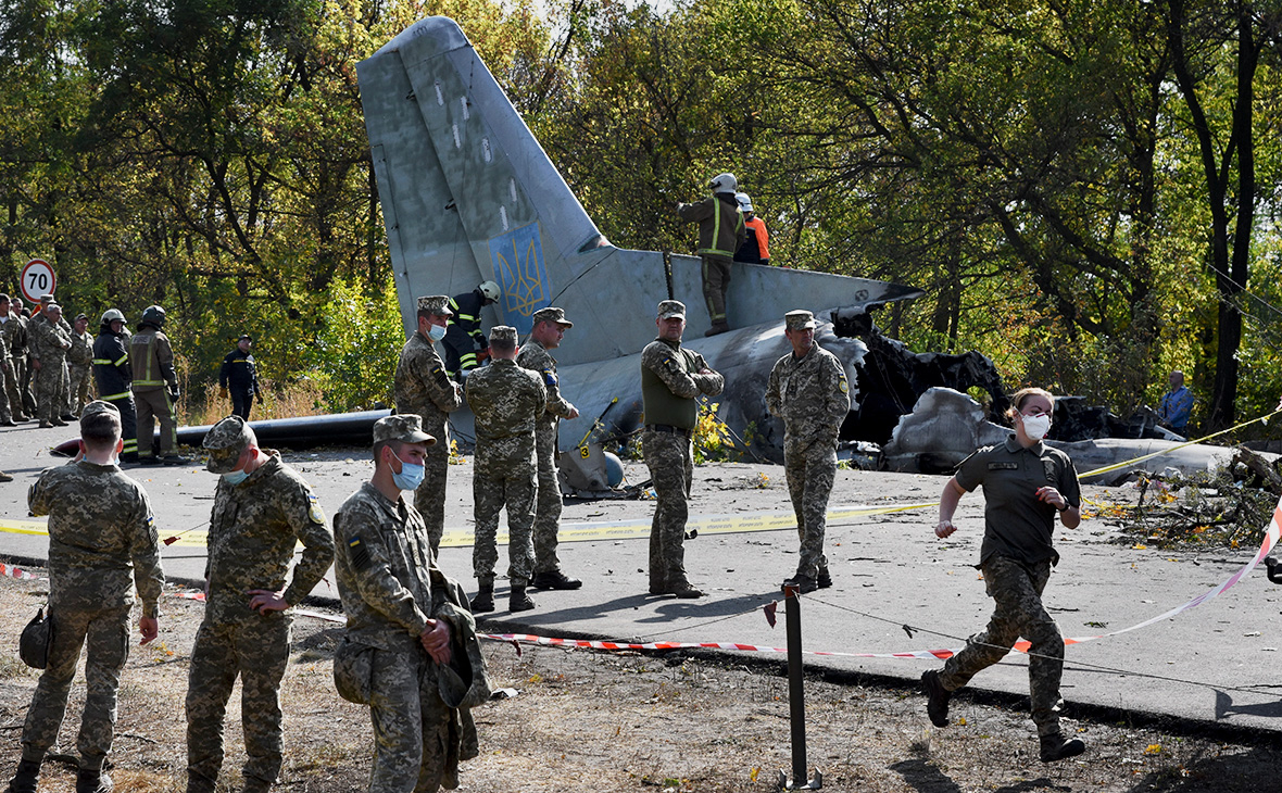 Крушение Ан-26 в Чугуеве. Семьи погибших курсантов получили деньги