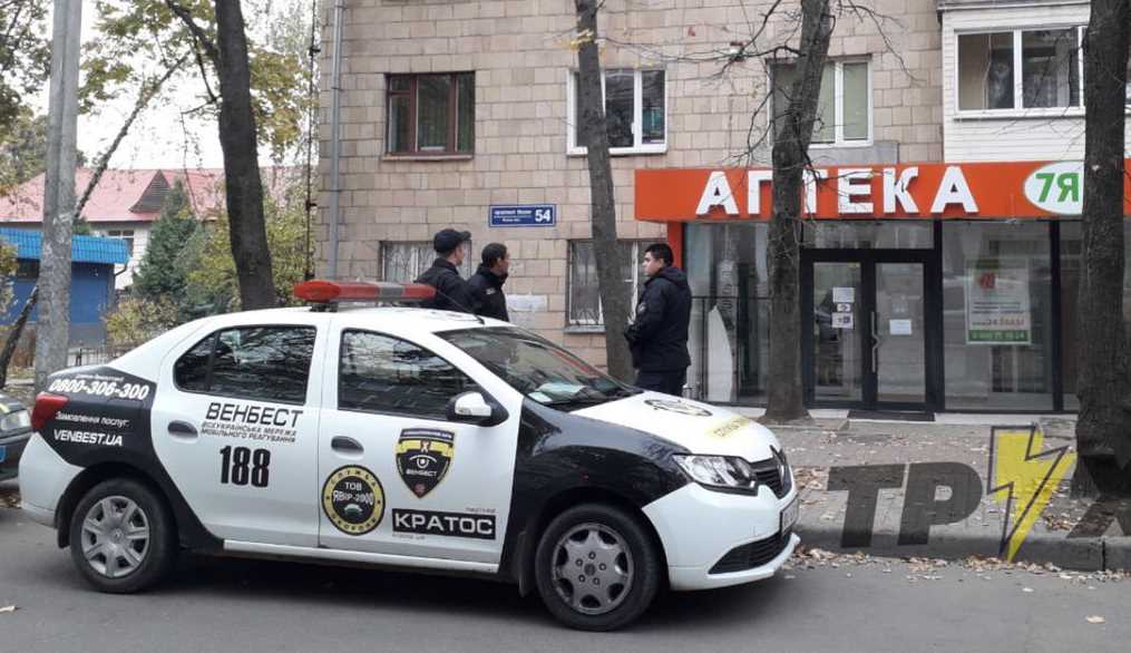 В Харькове на проспекте Науки ограбили аптеку