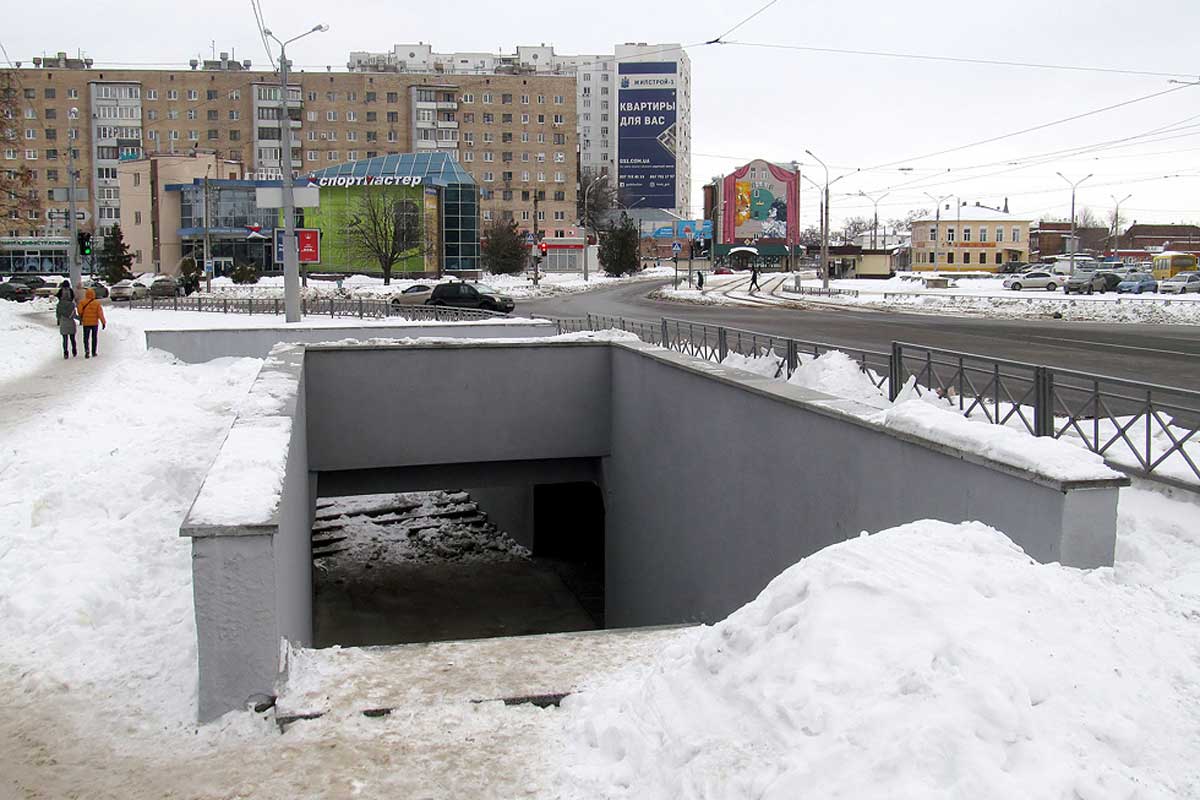Харьковчане просят наземные переходы вместо подземных