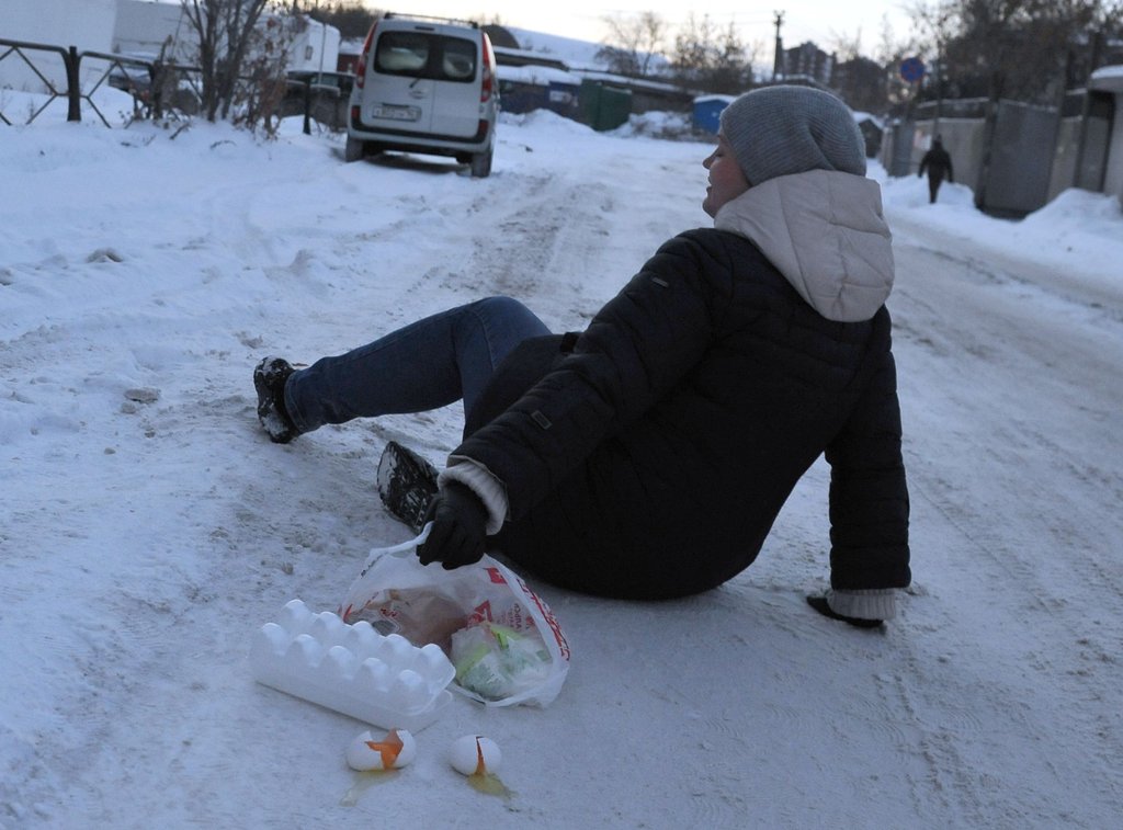 В Харькове - десятки пострадавших от гололедицы