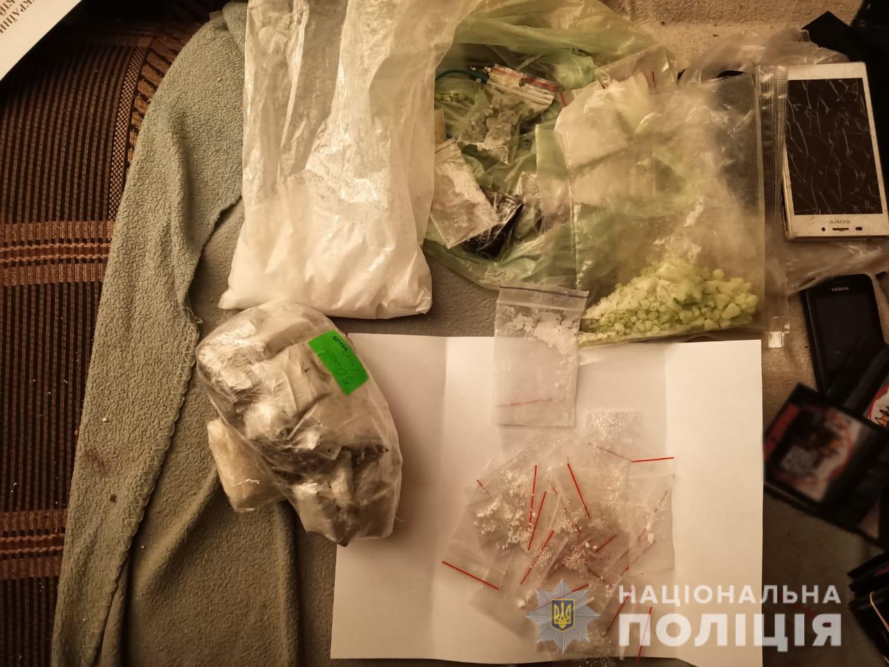 В Харькове нашли наркотиков на 100 тысяч гривен