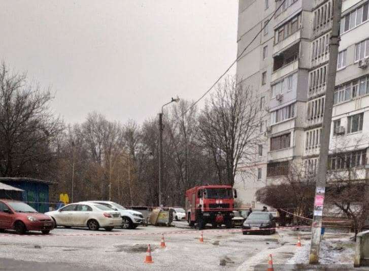 "Граната оказалась настоящей". Полиция - о найденном на Салтовке боеприпасе