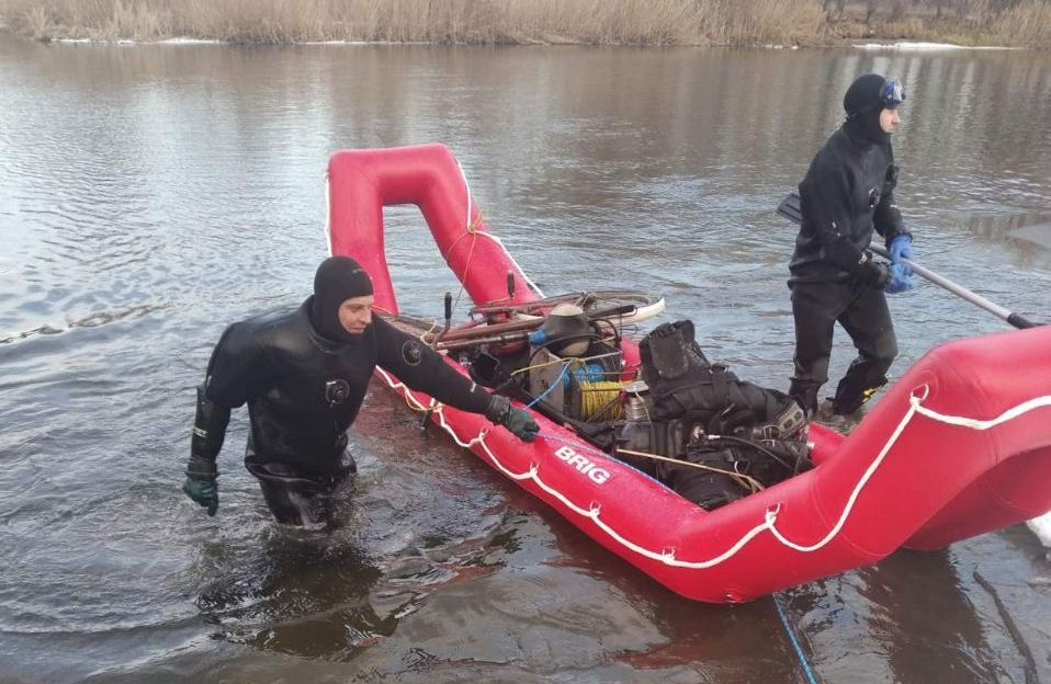 Труп во льду на Северском Донце: стало известно, кто погиб