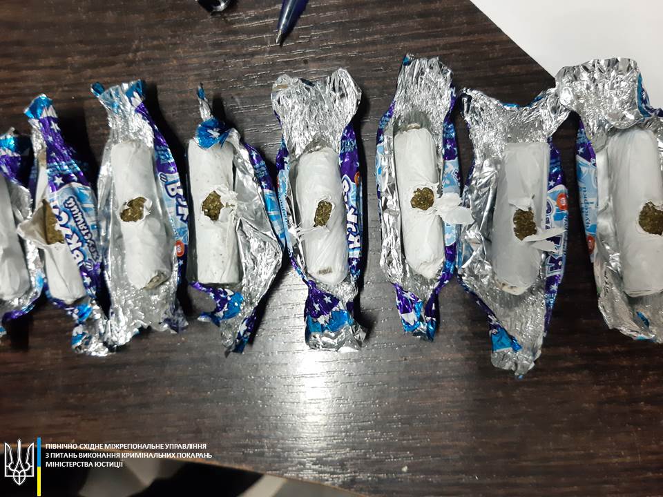 В Харькове нашли конфеты с наркотиками