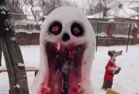 Харьковчан возмутил снеговик-монстр (фото, видео)