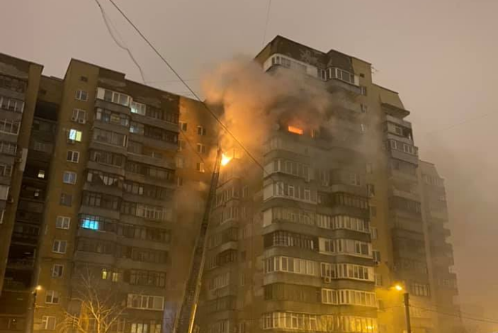 На Гагарина – масштабный пожар (фото, видео)