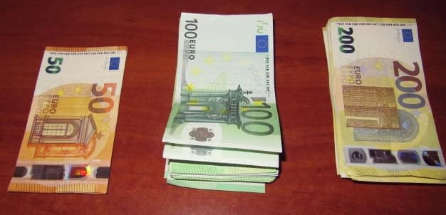"Забыл": на "Гоптовке" у мужчины забрали 18 тысяч евро
