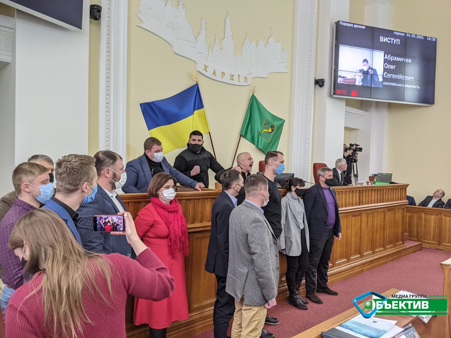 Трибуну горсовета заблокировали. Вопрос Жукова остался в повестке