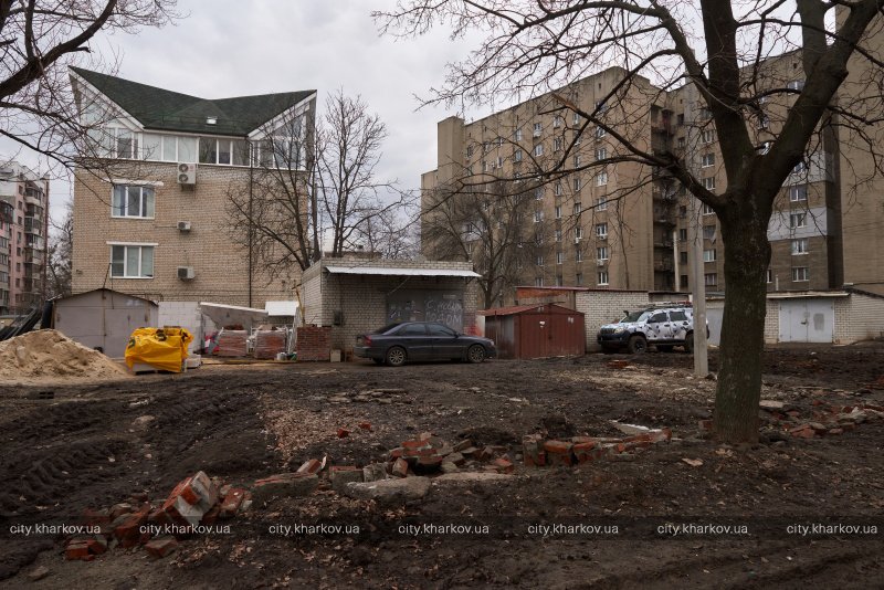 В Харькове снесут гаражи, построенные на коммуникациях