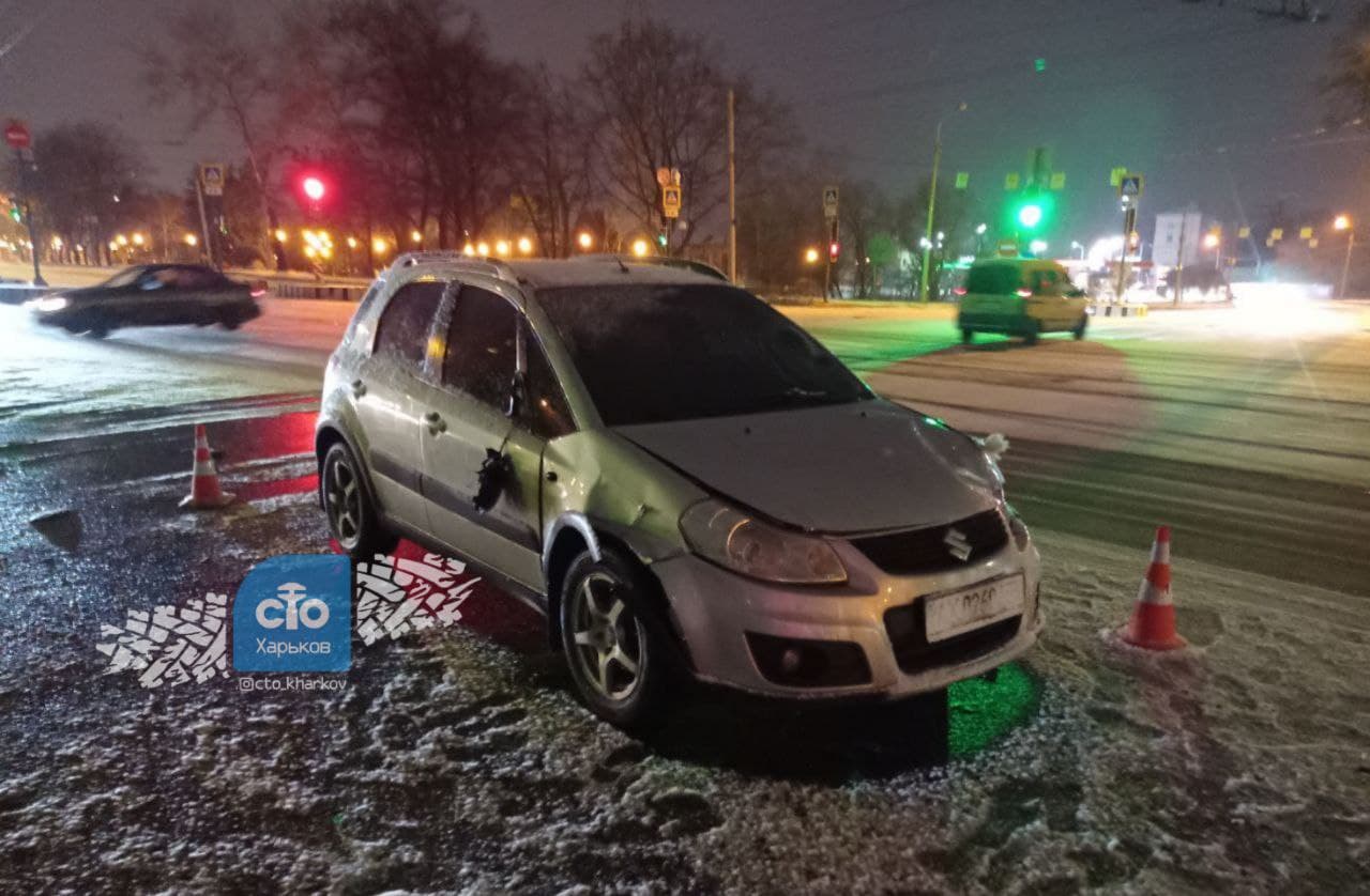 В Харькове на пешеходном переходе сбиты два человека (фото)