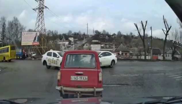 В Чугуеве серьезное ДТП (Видео момента столкновения)