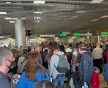 В Харьковском аэропорту - коллапс, не выпускают туристов из Египта