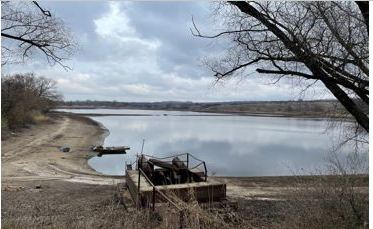 Под Харьковом из водоемов исчезает вода