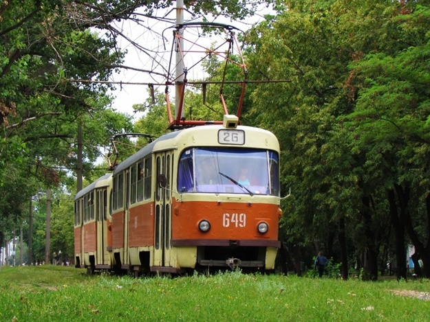 Харьковчане просят оставить трамвай на Веснина