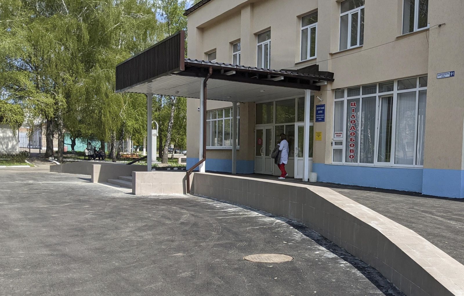 Красноградская ЦРБ получит увеличение мощности для установки компьютерного томографа