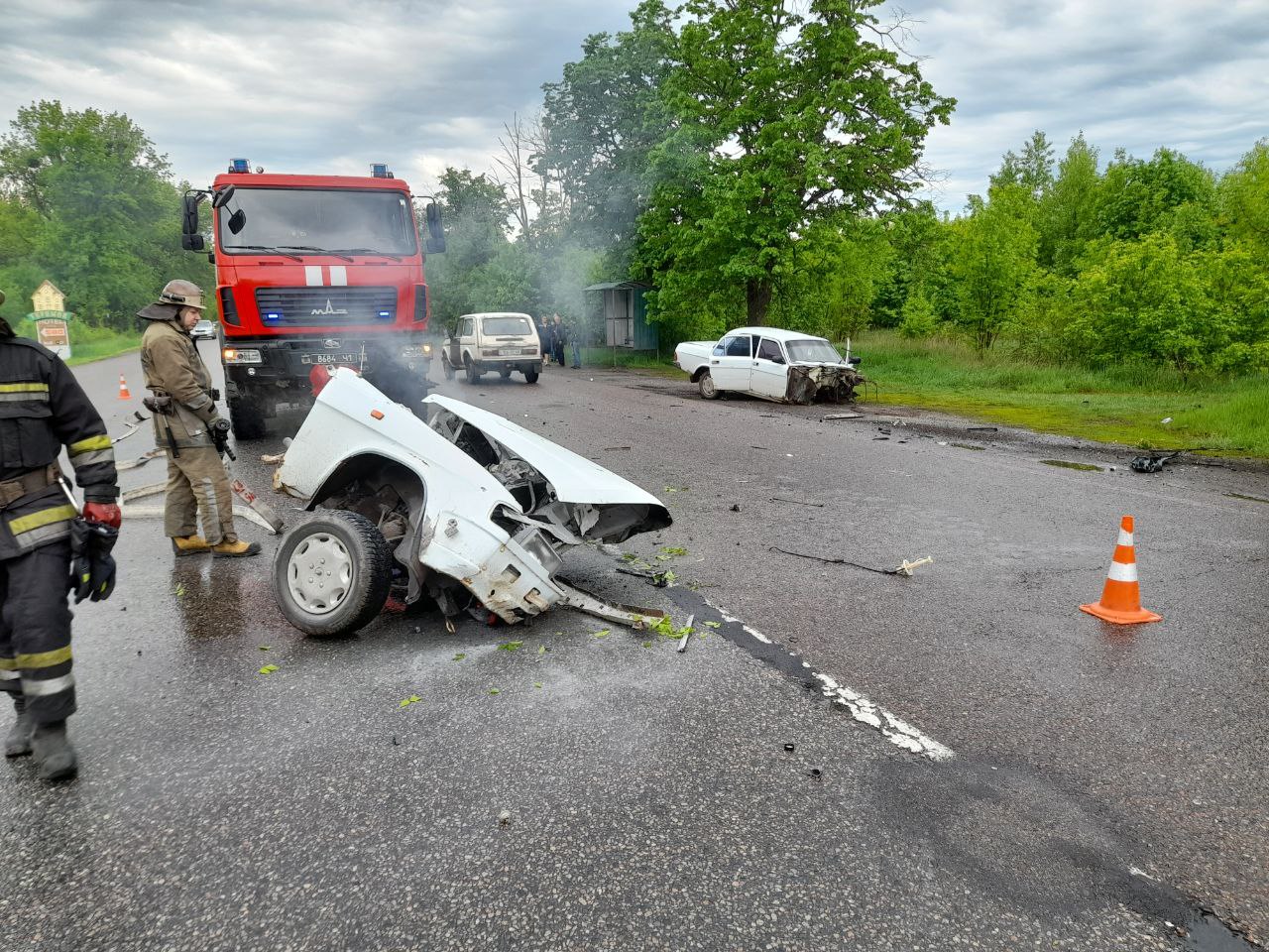 Авария на Белгородском шоссе: машину разорвало пополам (фото, видео)