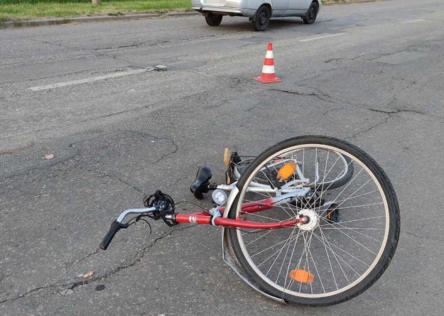 В Лозовой на дамбе погибла женщина