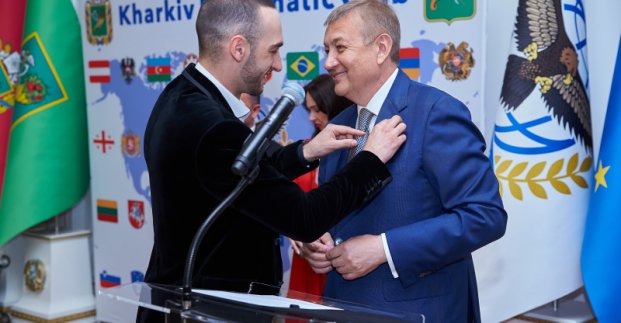 Чернов возглавил Харьковский дипломатический клуб