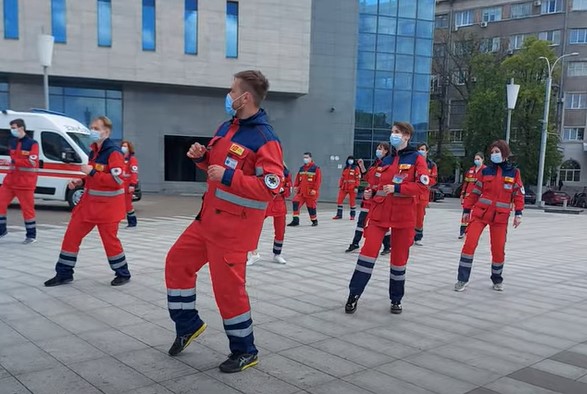 Медики из Харькова победили в танцевальном конкурсе (видео)